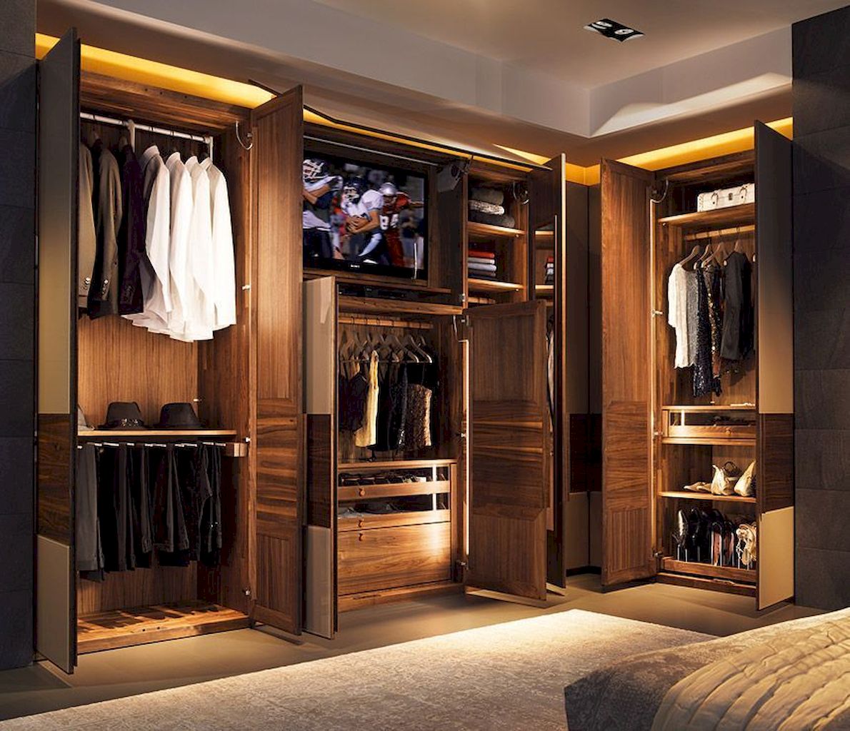 Tips on Buying a Walk-in Wardrobe